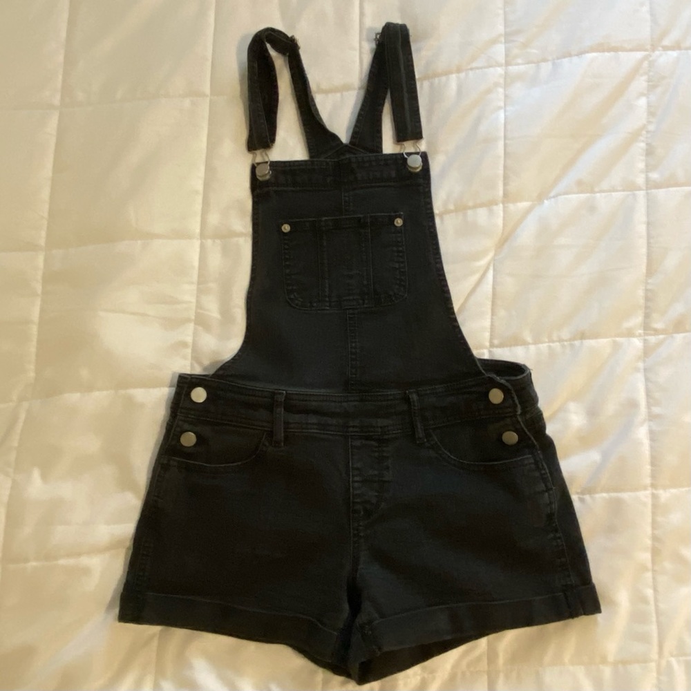 NOBO BLACK OVERALL SHORTS